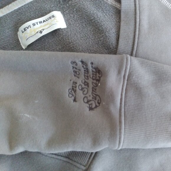 Levi Srtauss, Size - S/P - Picture 4 of 4